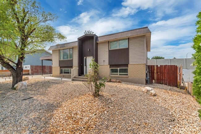 Photo - 5128 S 3760 W (Taylorsville, UT) Townhome