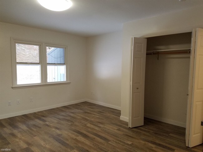 Foto del edificio - 72 Leigh Ave