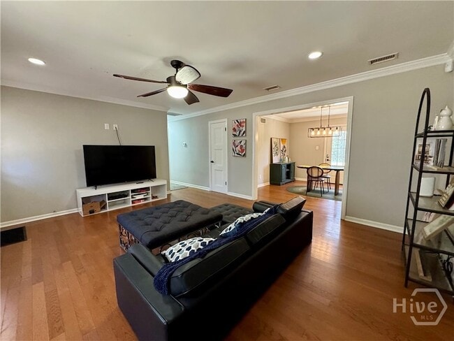 Building Photo - 12406 Largo Dr