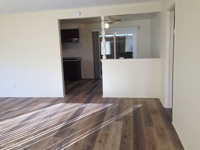 Foto del edificio - 3049 W Coolidge Ave