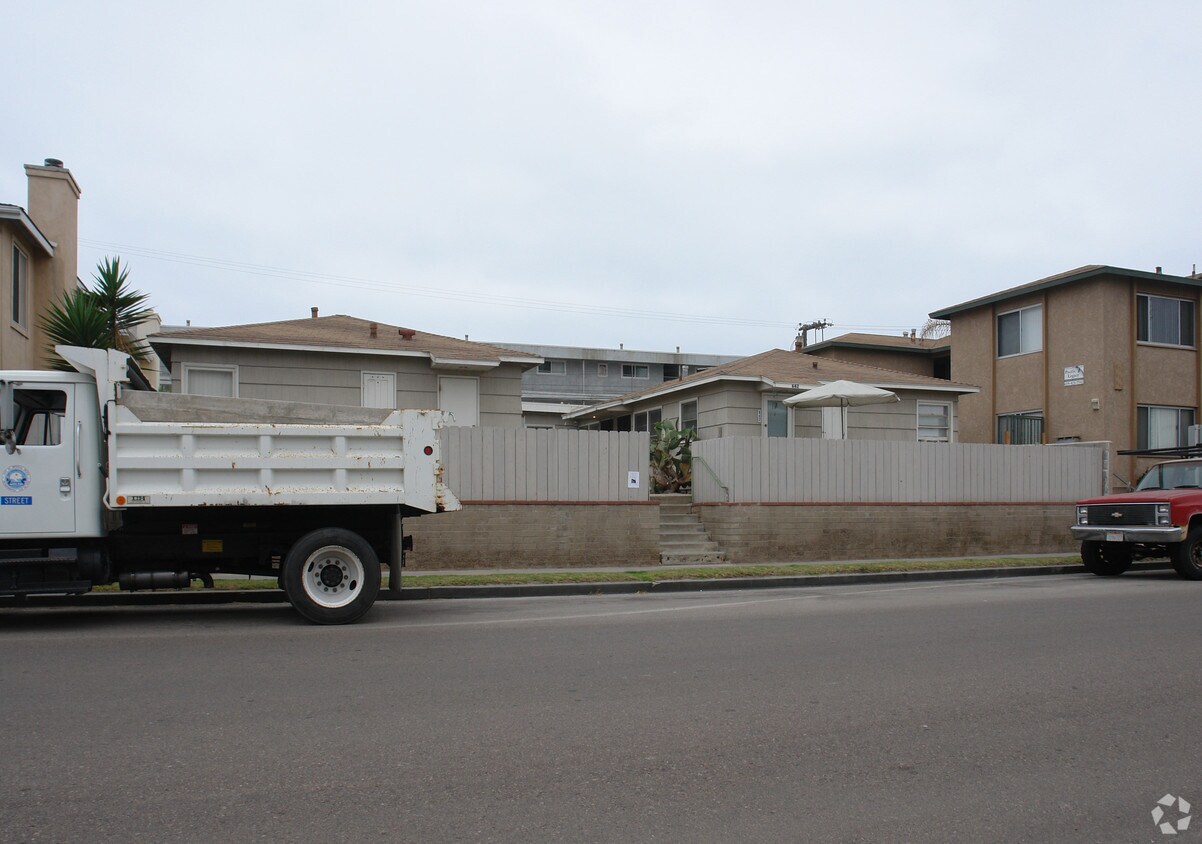 Building Photo - 642 Seacoast Dr