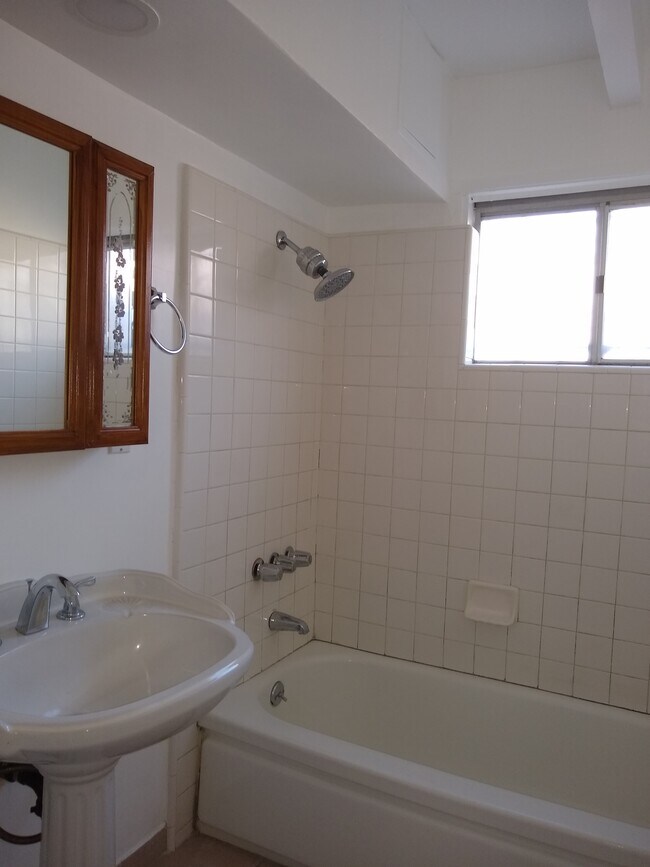 Building Photo - 11510 Bradson Pl