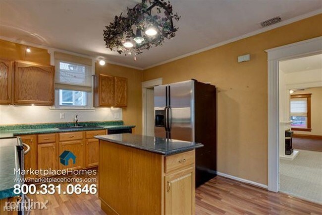 Foto del edificio - 617 W 7th St