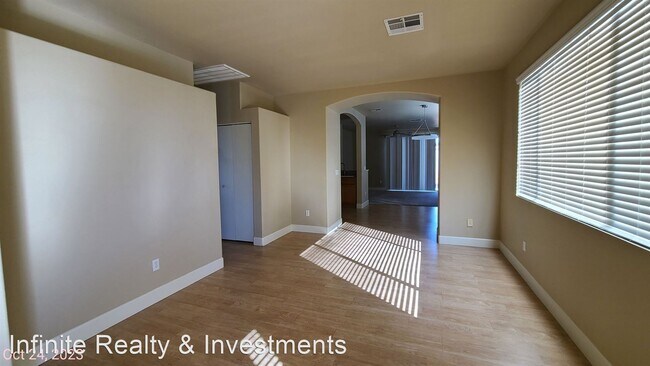 Building Photo - 3 br, 2 bath House - 10728 Moon Flower Arb...
