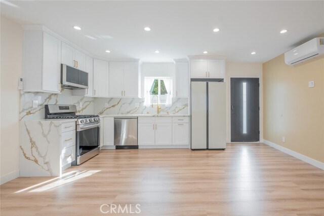 Foto del edificio - 830 Highland Ave