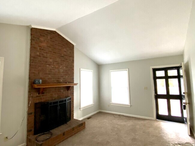 Building Photo - 2605 Byerly Dr N