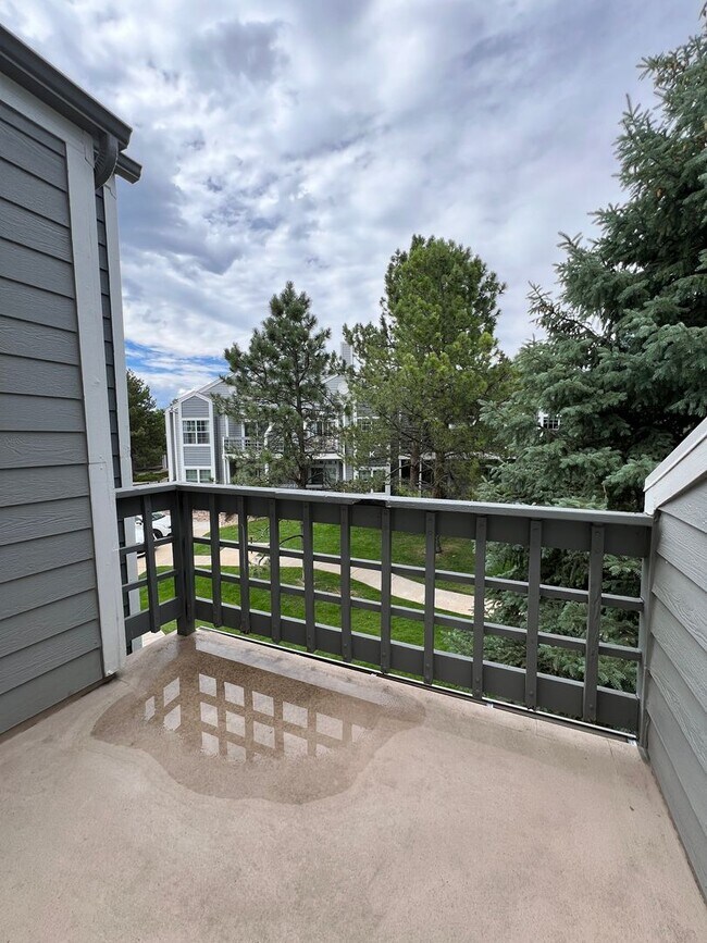Building Photo - Fabulous 2 BED/2 BATH Condo in Gunbarrel! ...