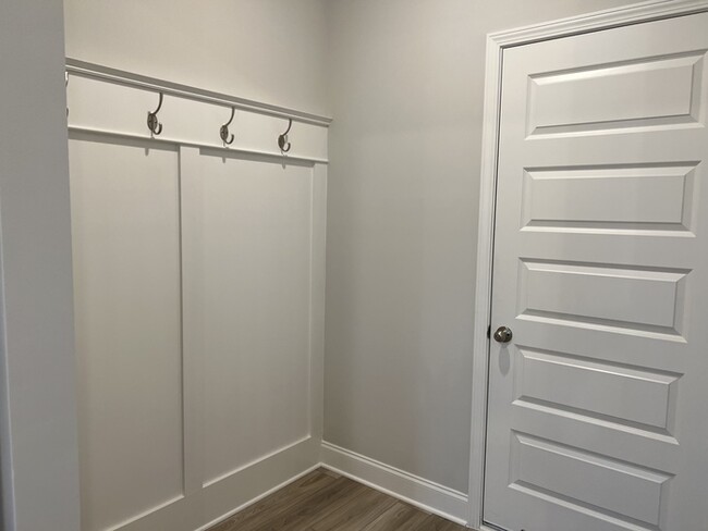 Building Photo - 3161 Westgate Pk Dr