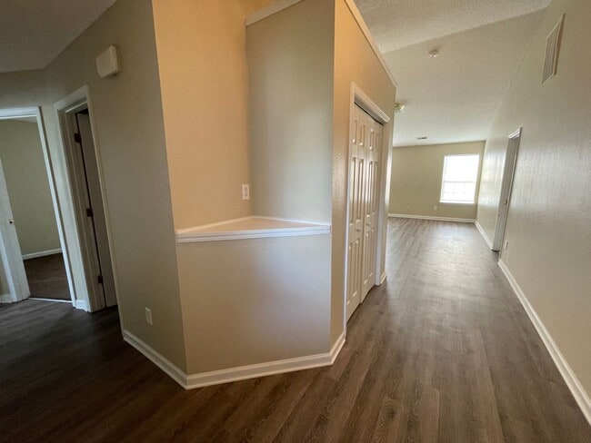 Building Photo - Charming 3-Bedroom Home in Oak Pointe – COMING IN JUNE!!!!!!!!!