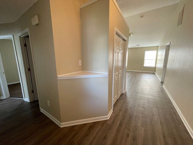 Foto del edificio - Charming 3-Bedroom Home in Oak Pointe – COMING IN JUNE!!!!!!!!!