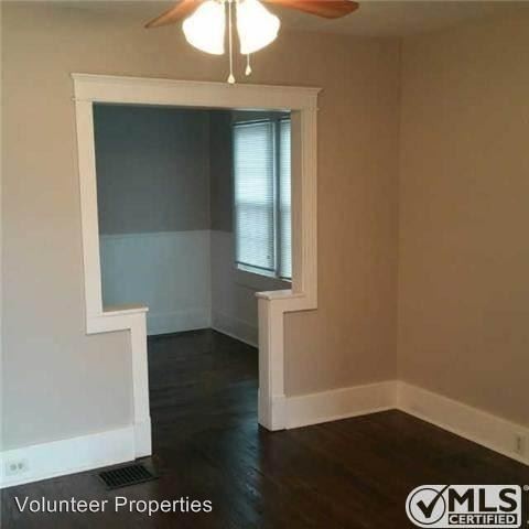 Foto del edificio - 2413 Emmett Ave