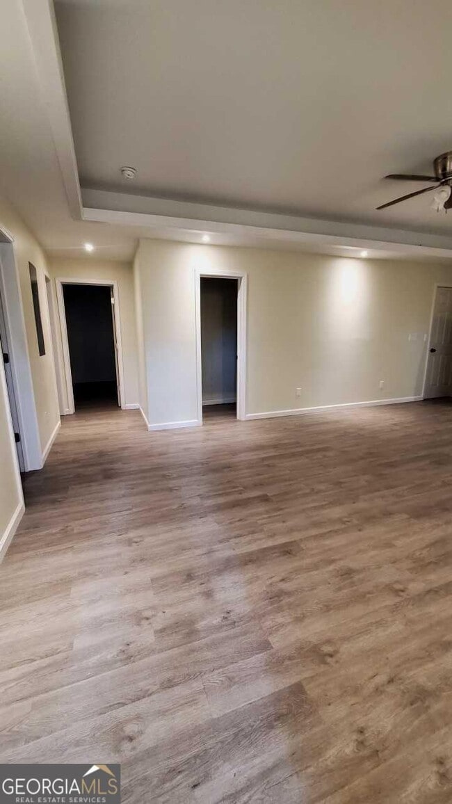 Building Photo - 512 Noblewood Dr