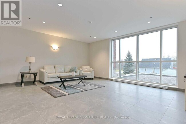 Photo du bâtiment - 529 S Pelham Rd
