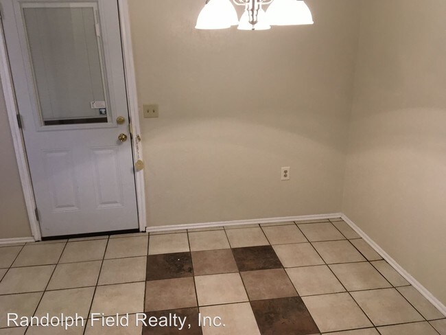 Foto del edificio - 4 br, 2 bath House - 104 MEADOW HILL