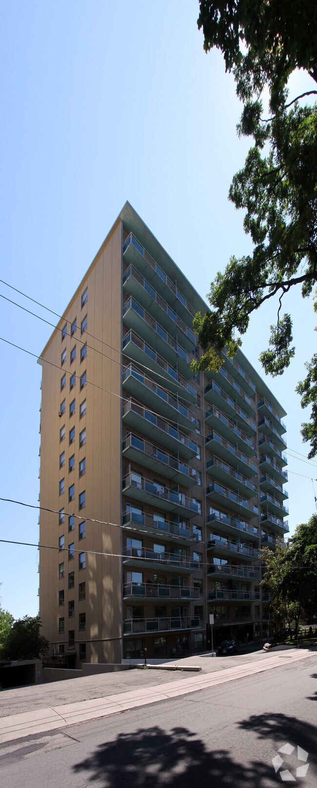 Falcon Towers Apartments 111 Lawton Blvd Toronto, ON