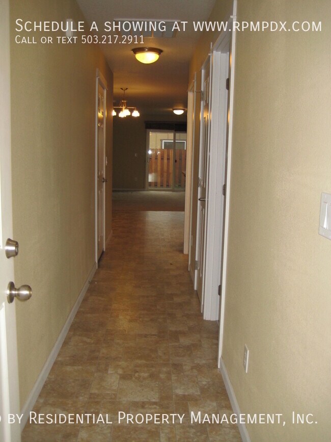 Foto del edificio - 2745 28th Pl
