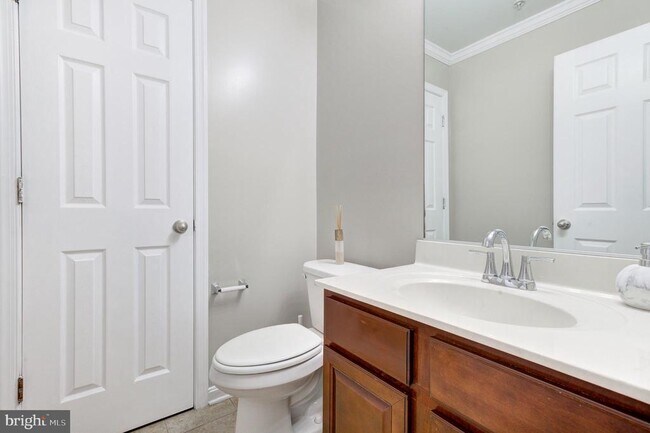 Building Photo - 9328 Esplanade Ct