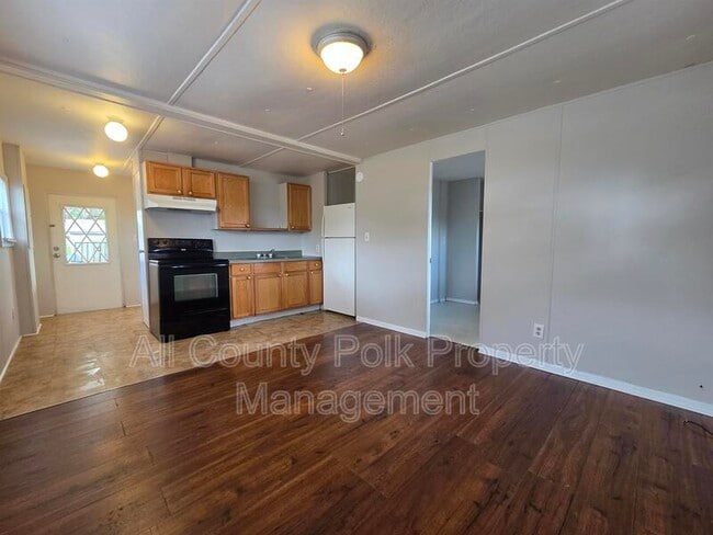 Foto del edificio - 2735 W 10th St