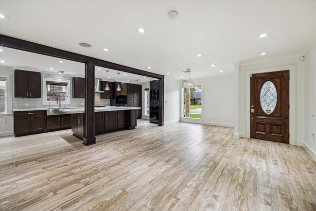 Foto del edificio - 14103 Kimberley Ln