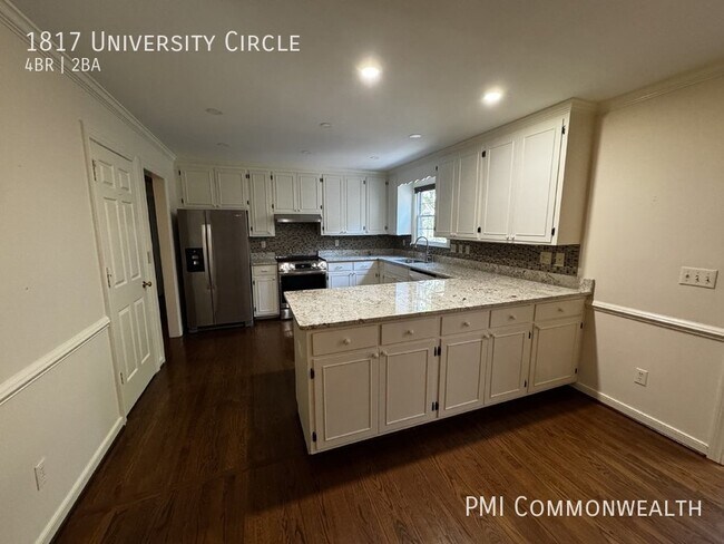 Building Photo - 4 Bed / 2 Bath (Available Now)