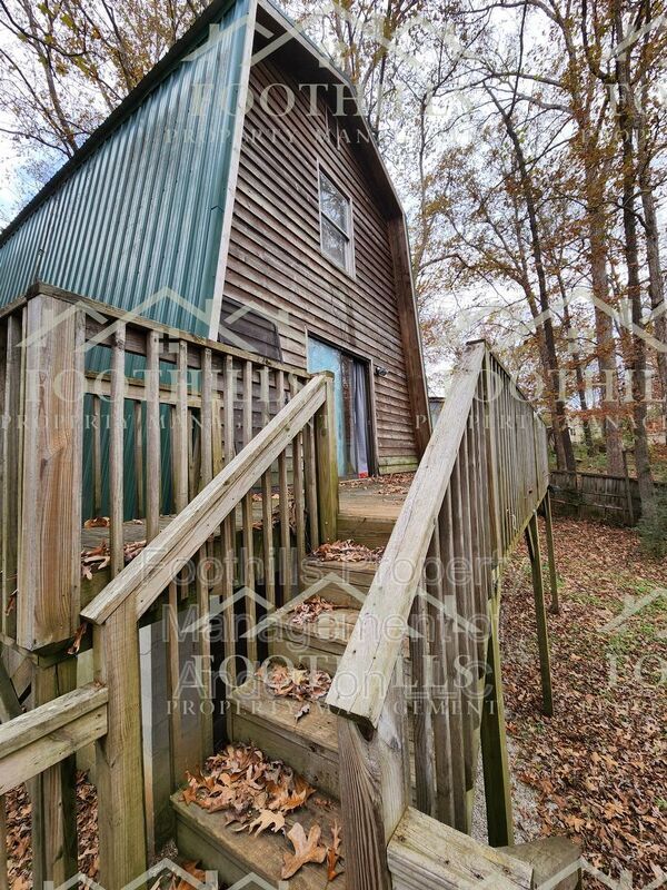 Building Photo - 4638 Pine Needle Cir