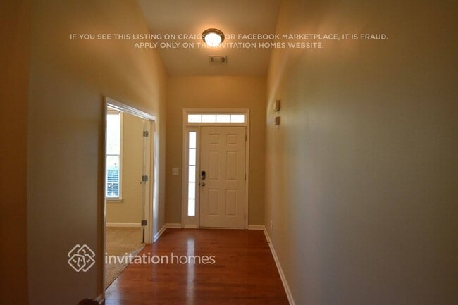 Building Photo - 1820 Madrid Falls Dr