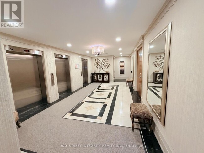 Building Photo - 8 Rean Dr