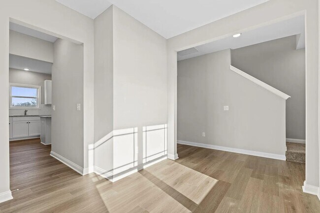 Foto del edificio - 933 Camden Ct