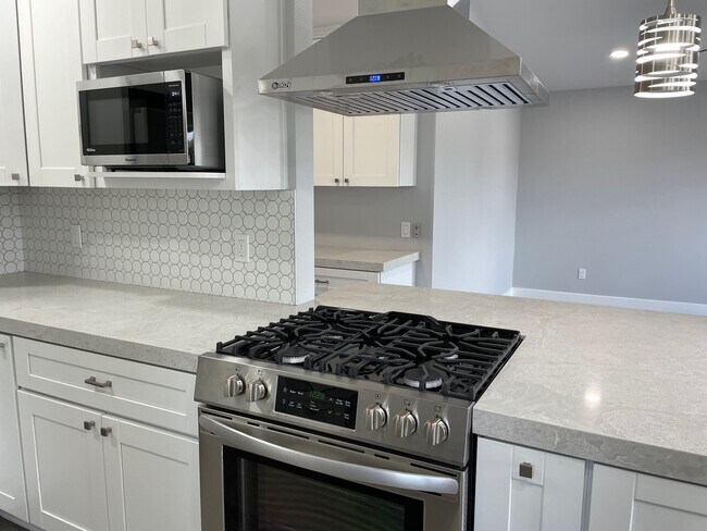 Foto del edificio - 5139 Loma Verde