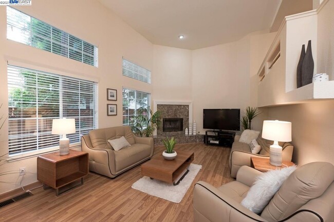 Building Photo - 1804 Park Vista Cir