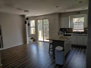 Building Photo - 1830 Crimson Ct