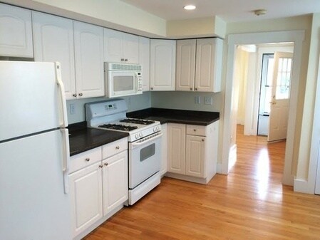 Primary Photo - 15 Beech St