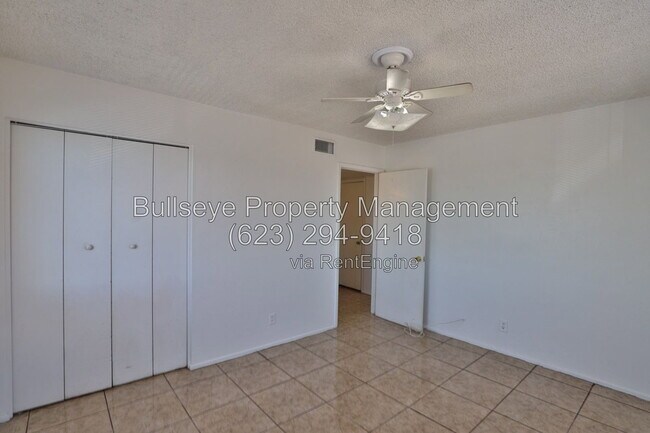 Building Photo - 859 W Ray Rd