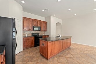 Building Photo - 4423 Long Creek Dr