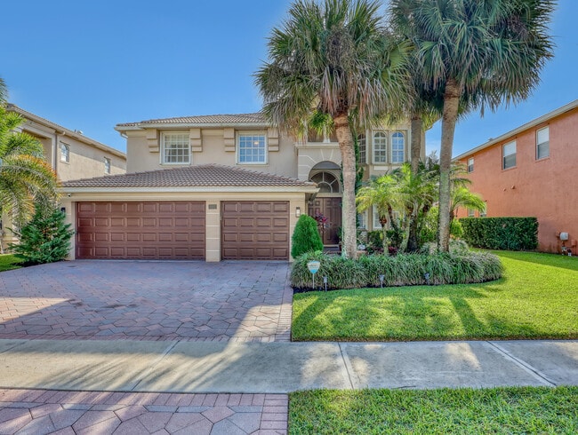 Building Photo - 2227 Ridgewood Cir