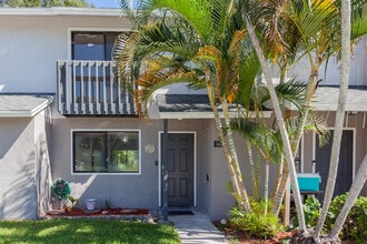 Building Photo - 3403 Poolside Dr