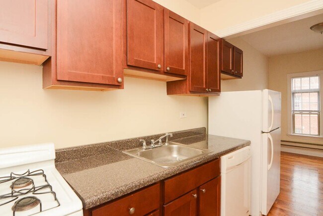 Foto del edificio - 729 W Barry Ave