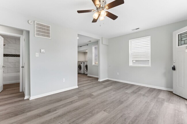Foto del edificio - 9614 17th Bay St
