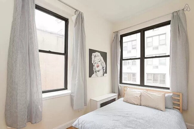 Foto del edificio - 231 E 14th St
