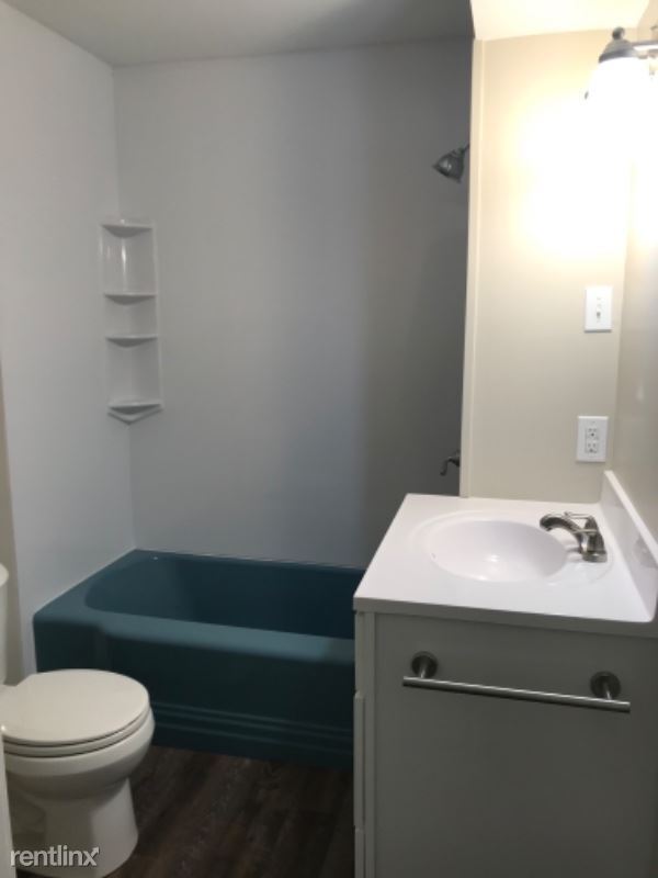Building Photo - 2 br, 1 bath Apartment - 24 Brendan St