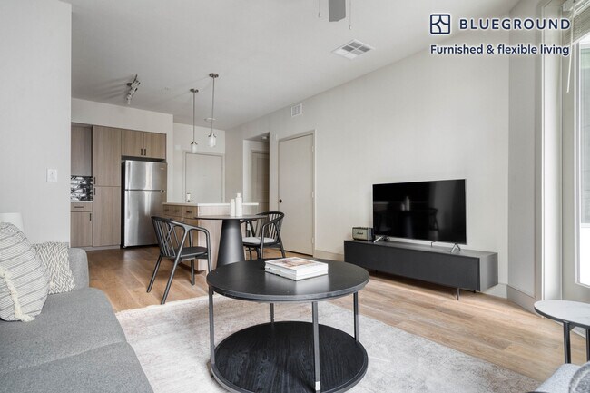 Foto del edificio - 44758 Old Warm Springs Blvd