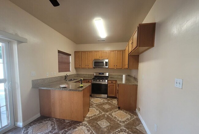 Foto del edificio - Centrally located!