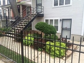 Building Photo - 6457 S Kenwood Ave