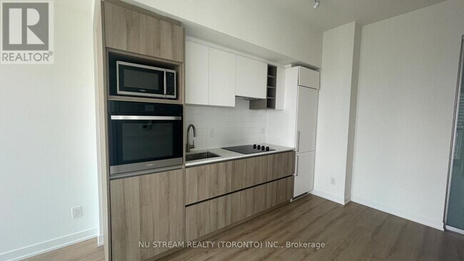 Photo du bâtiment - 319 Jarvis St