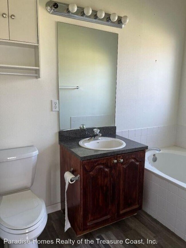 Foto del edificio - 3 br, 2 bath House - 1901 SW Sunglow St
