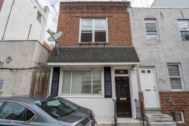 Photo - 635 Dudley St Apartment