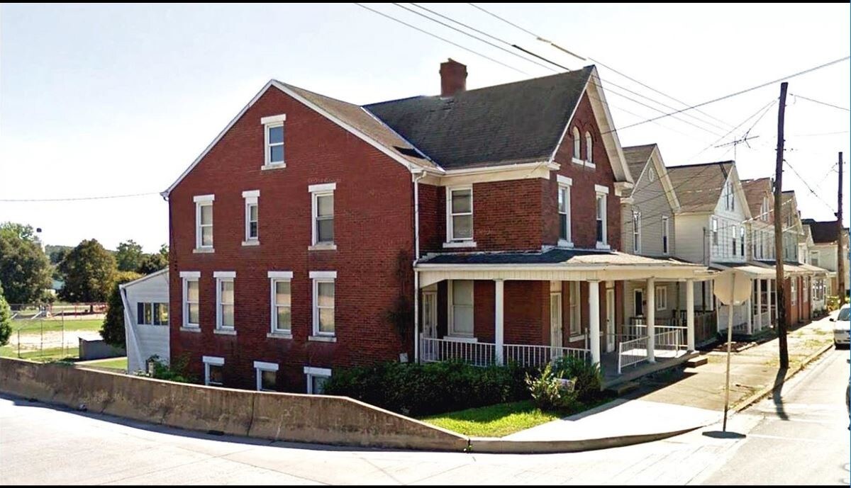 Primary Photo - 319-321 S Broadway St
