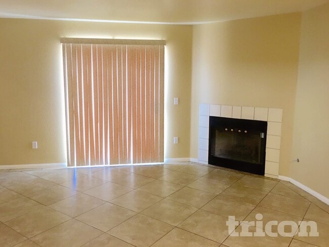 Foto del edificio - 2188 Alisa Maria Way