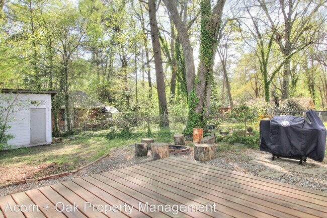 Building Photo - 2 br, 1 bath House - 606 E. Markham Ave.
