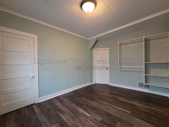 Foto del edificio - 408 Huron St